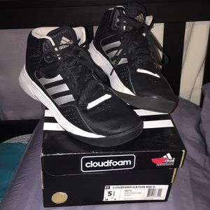 Adidas cloud foam shoes